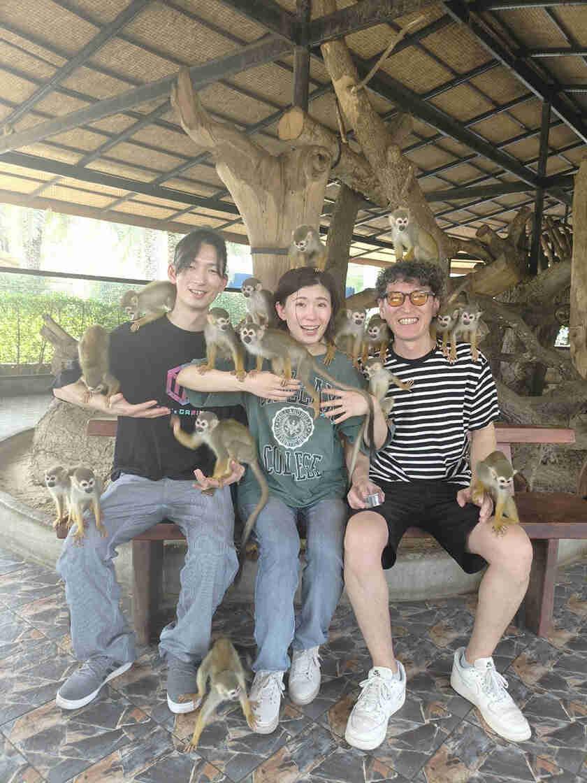 株式会社D&L（ディーアンドエル）の制服2