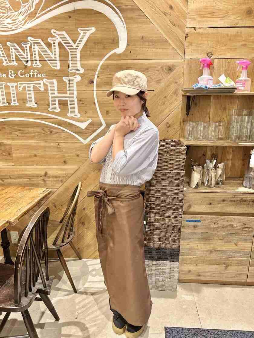 グラニースミス横浜店の制服2