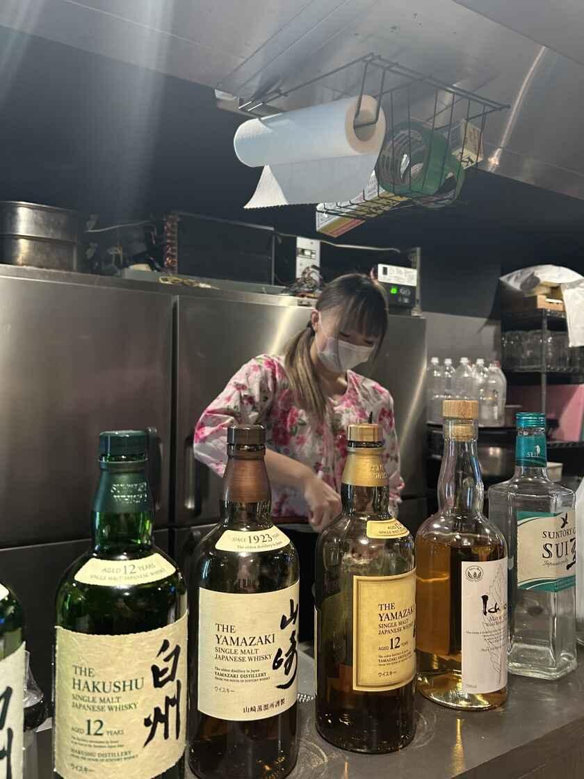 寿司と焼き鳥大地新松戸店の制服4