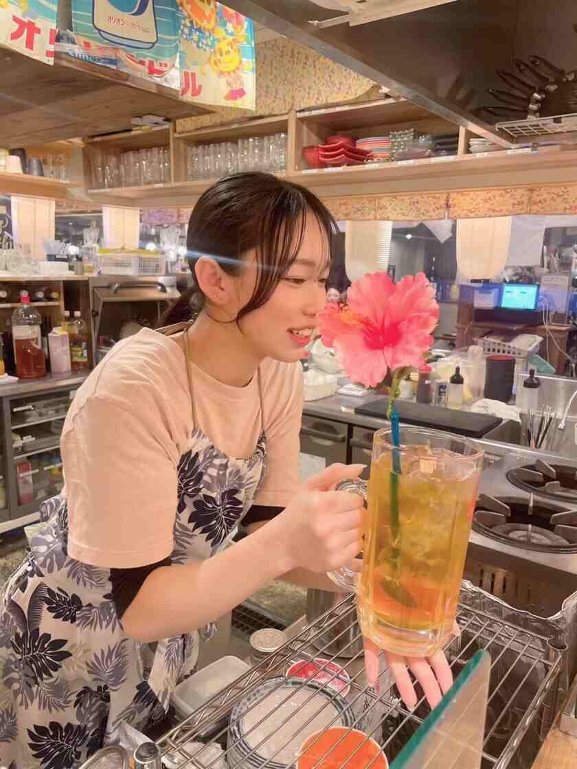 じゅにまーる みなとみらい店の制服1