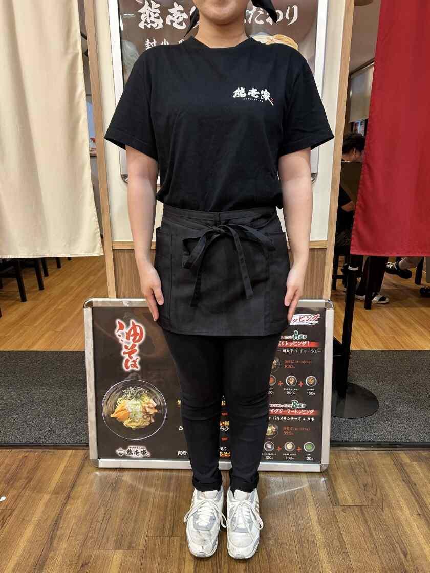 横浜家系ラーメン熊壱家 江越店の制服3