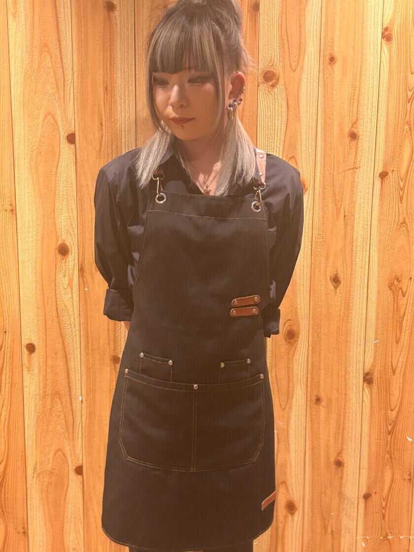 ～炭焼きチキンダイニング NORTH Wood Base すすきの～の制服1