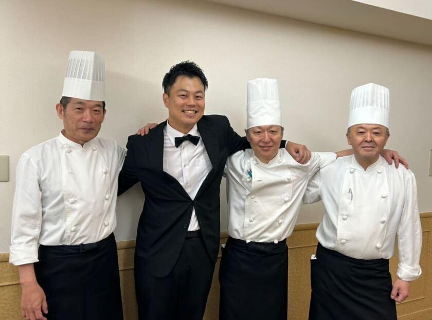 ホテルクリオコート博多　調理師募集の制服1