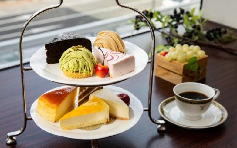 カフェ ド エルテ （Cafe d' Erte）の制服2