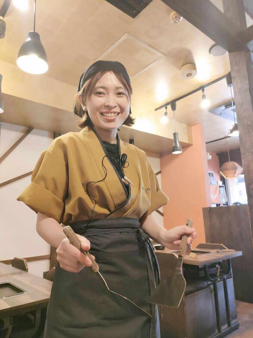 月島もんじゃ　わらしべ　創業店の制服1