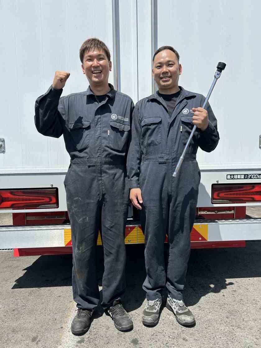 ZEST株式会社の制服1