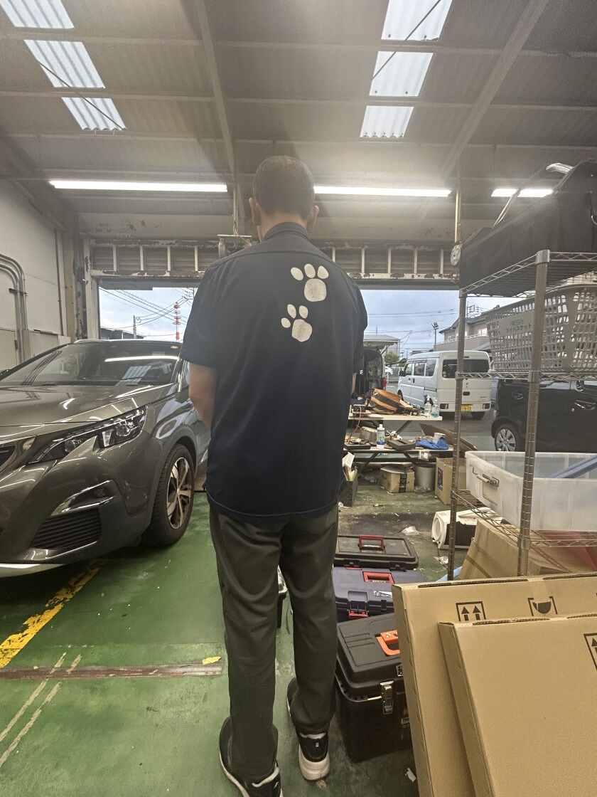 こぐま自動車ガラスの制服5