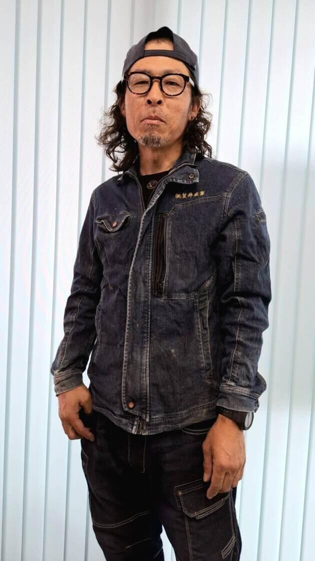 株式会社笠井産業の制服1
