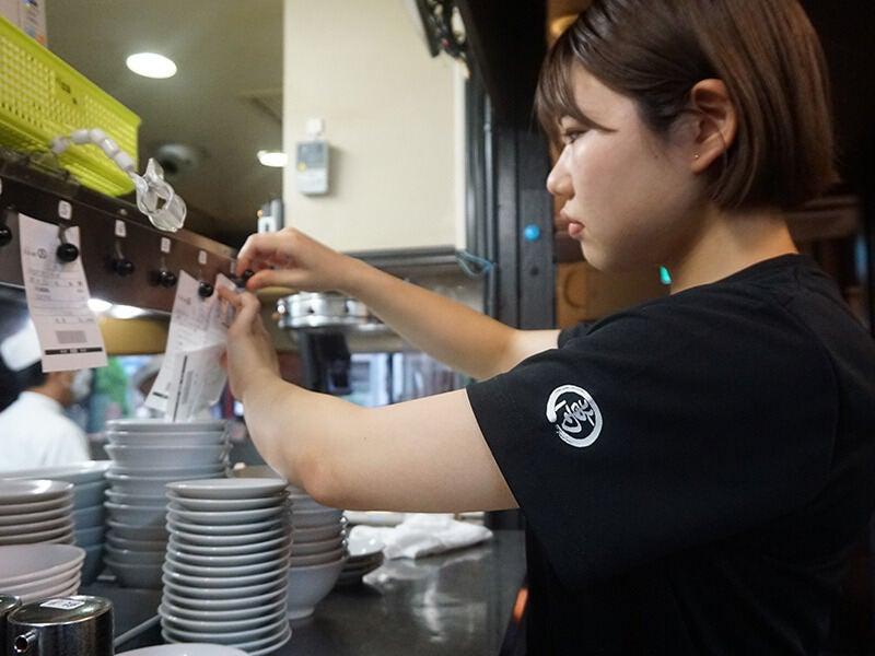 株式会社萬珍軒の制服2