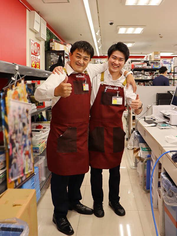 ホビーオフ上越教育大前店【18013】の制服1