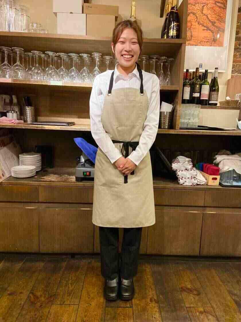 ITALIAN QUATRO 四条烏丸店の制服1