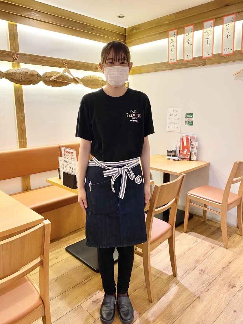 三重人 京都駅前店　の制服1