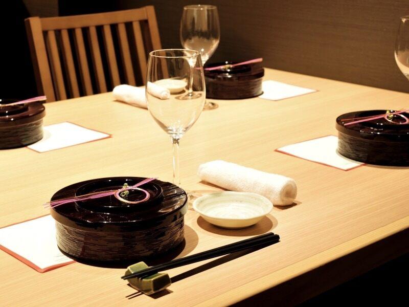 三重人 四日市駅前店の仕事画像3