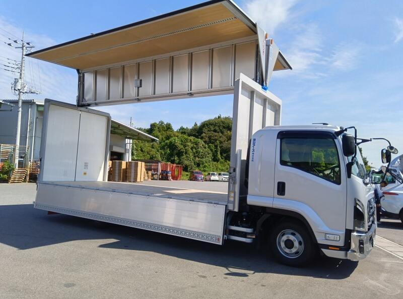 ヨシアース株式会社 物流事業　本社営業所　採用係の仕事画像1