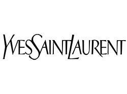 吉祥寺東急　イヴサンローラン　コスメスタッフの仕事画像2