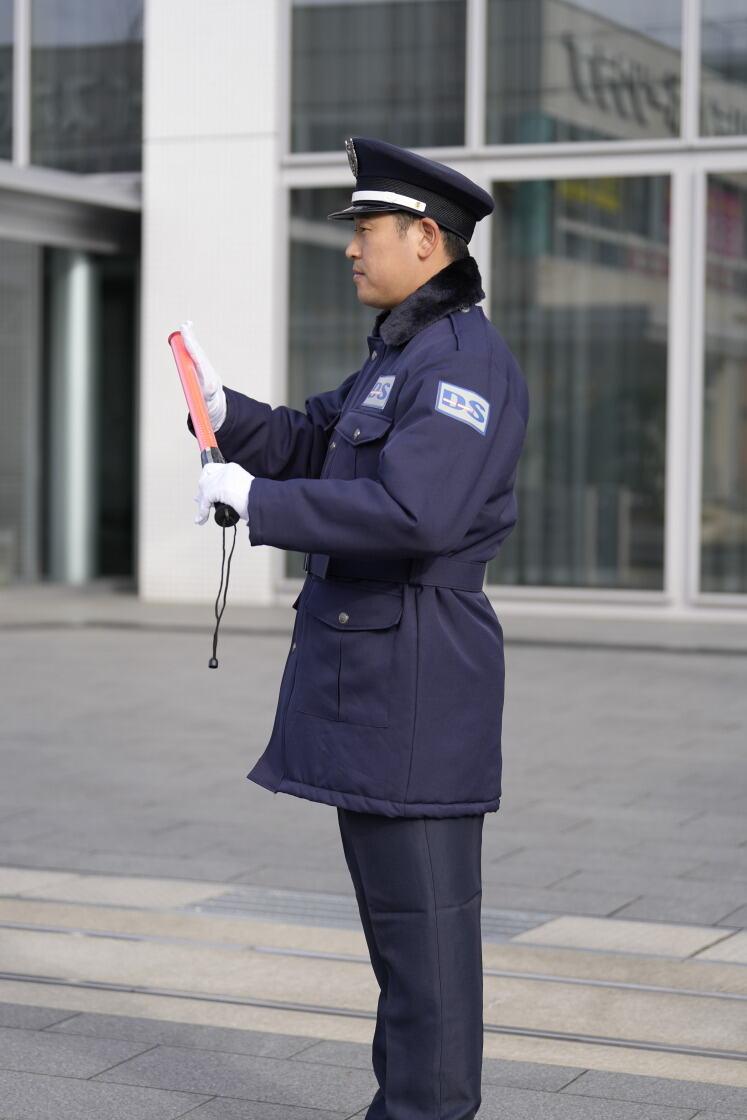 株式会社デルマーセキュリティの制服2