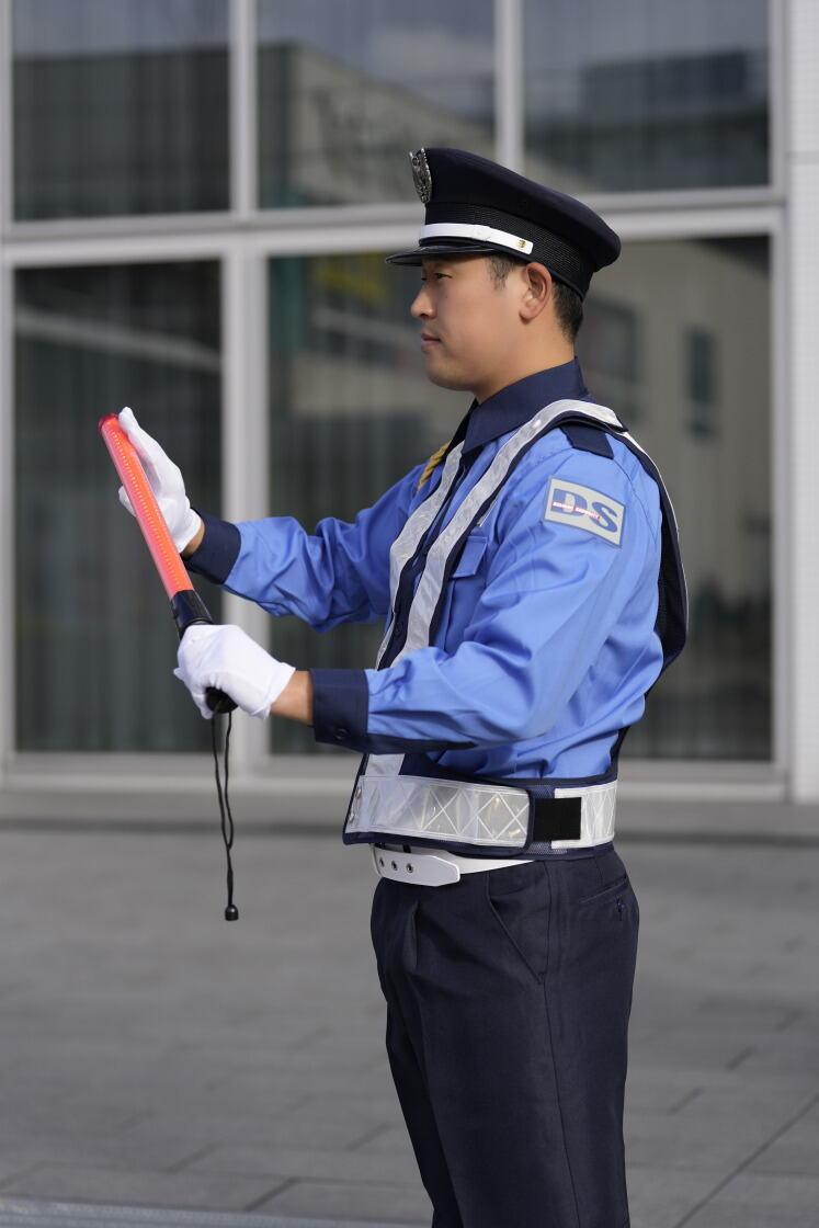 株式会社デルマーセキュリティの制服1