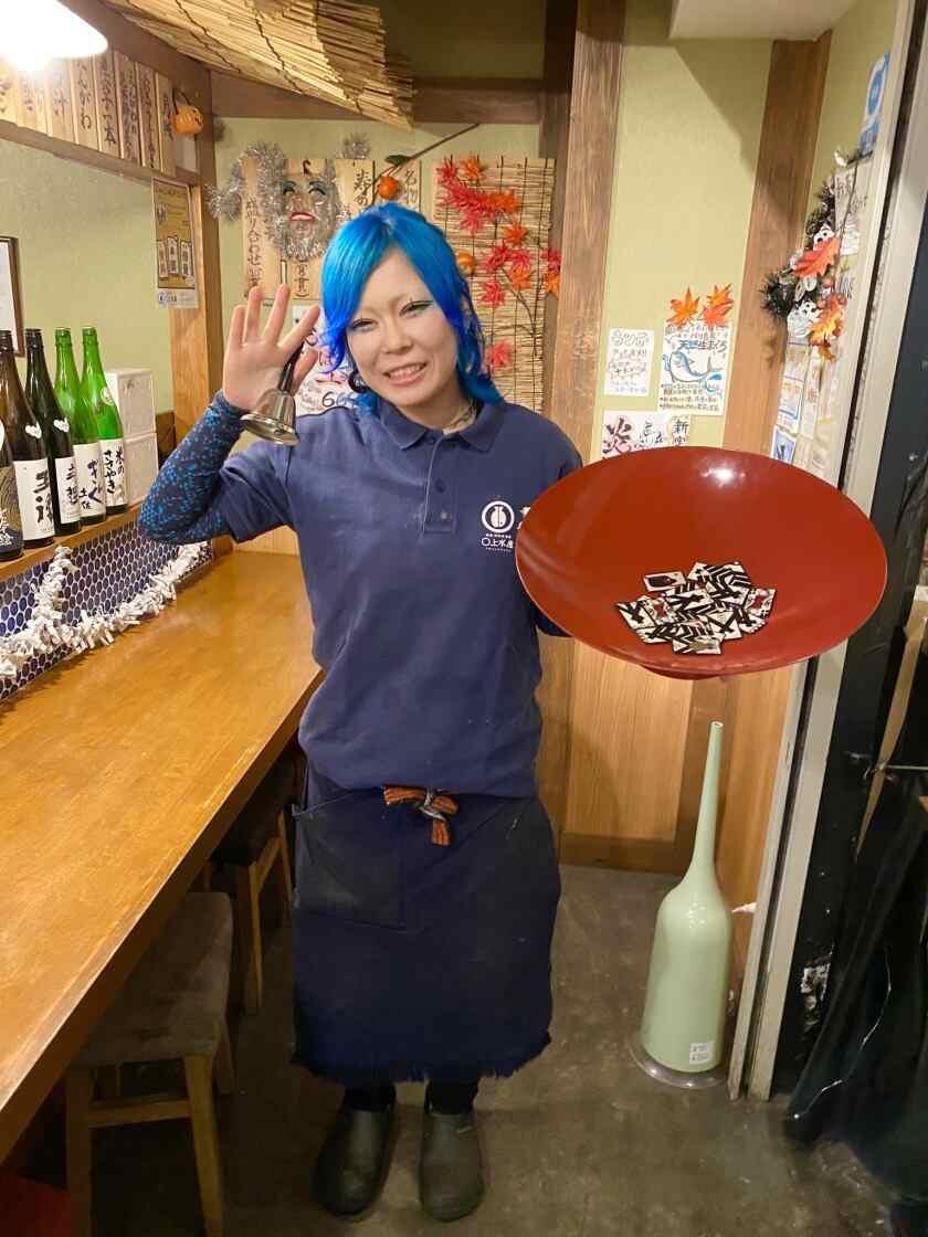 姫路 魚寿司 ○上水産の制服1