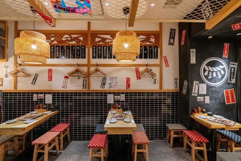 ルクアいづもの制服4