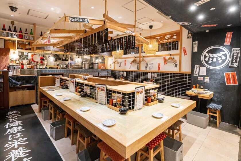 ルクアいづもの制服3