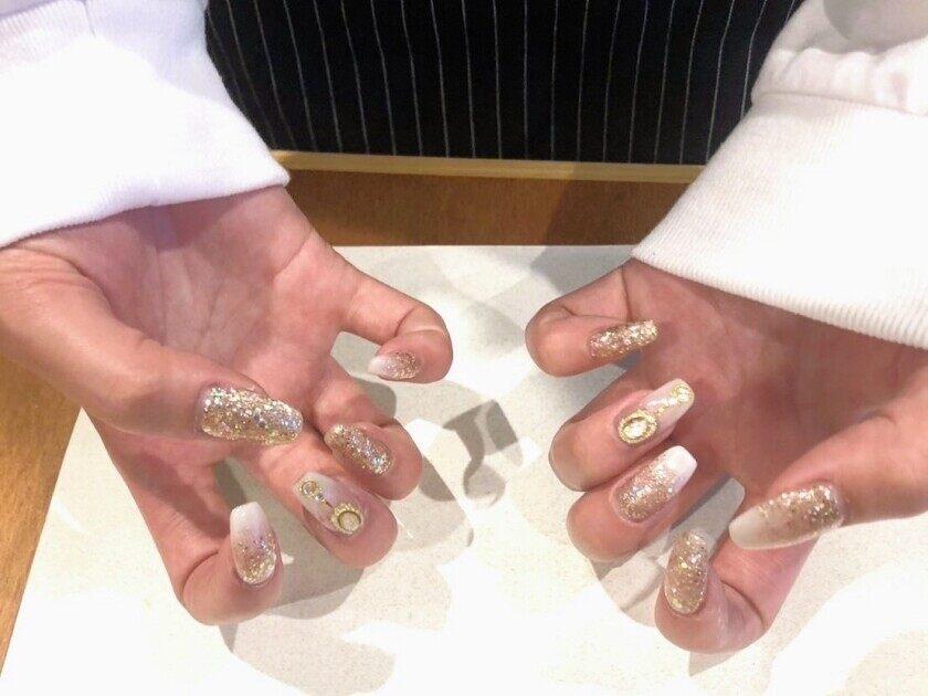 琉球海鮮・すし・浜焼き・もんじゃ ほろろ 那覇の制服4