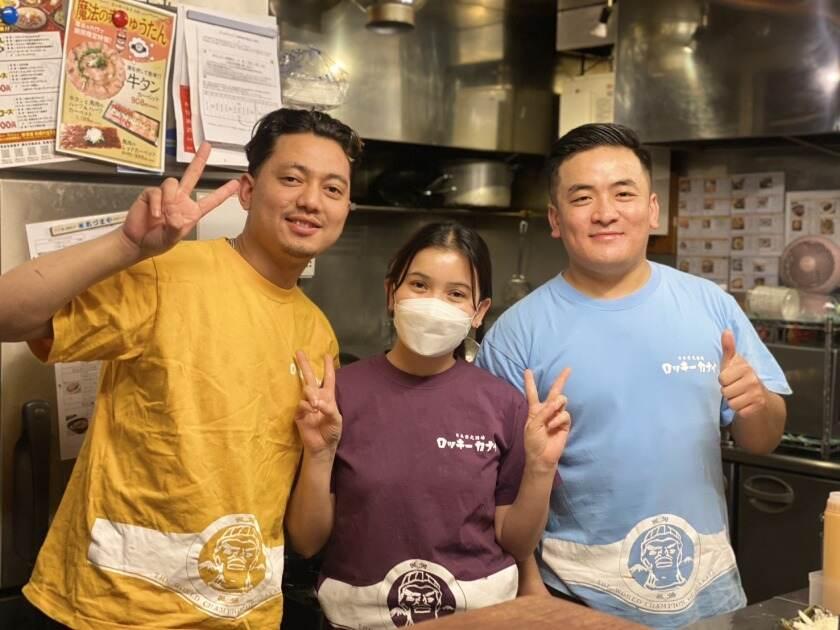 有楽町ロッキーカナイの制服1