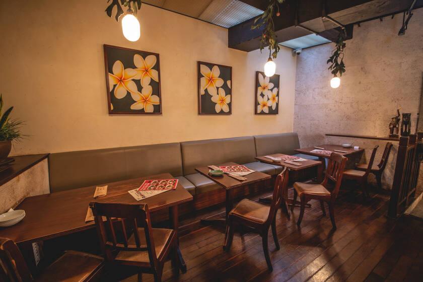 モンスーンカフェ 自由が丘の制服5