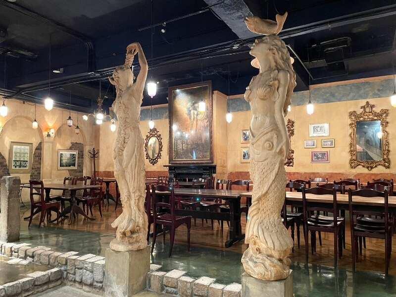 カフェ ラ・ボエム 世田谷の制服5