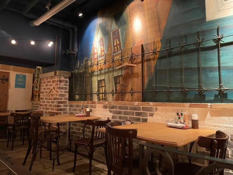 カフェ ラ・ボエム 表参道の制服1