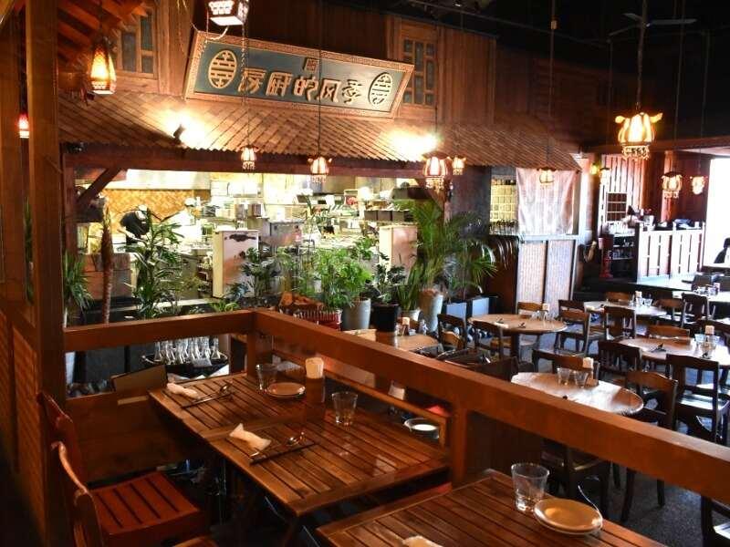 モンスーンカフェお台場の仕事画像1