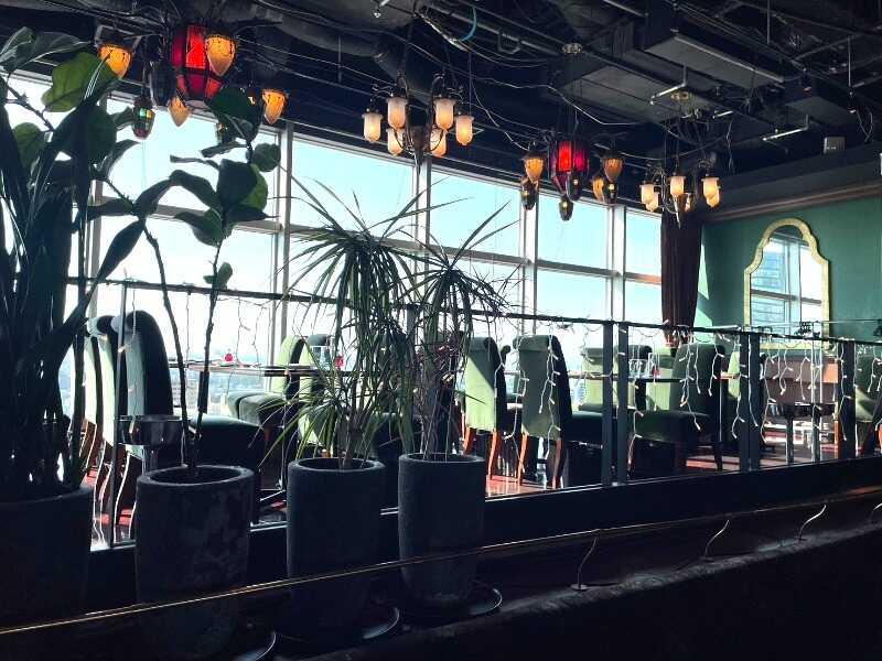 カフェ レガートの制服6