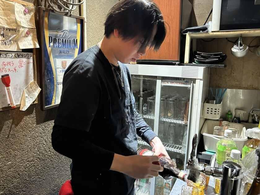 〇座　菊名店の制服3