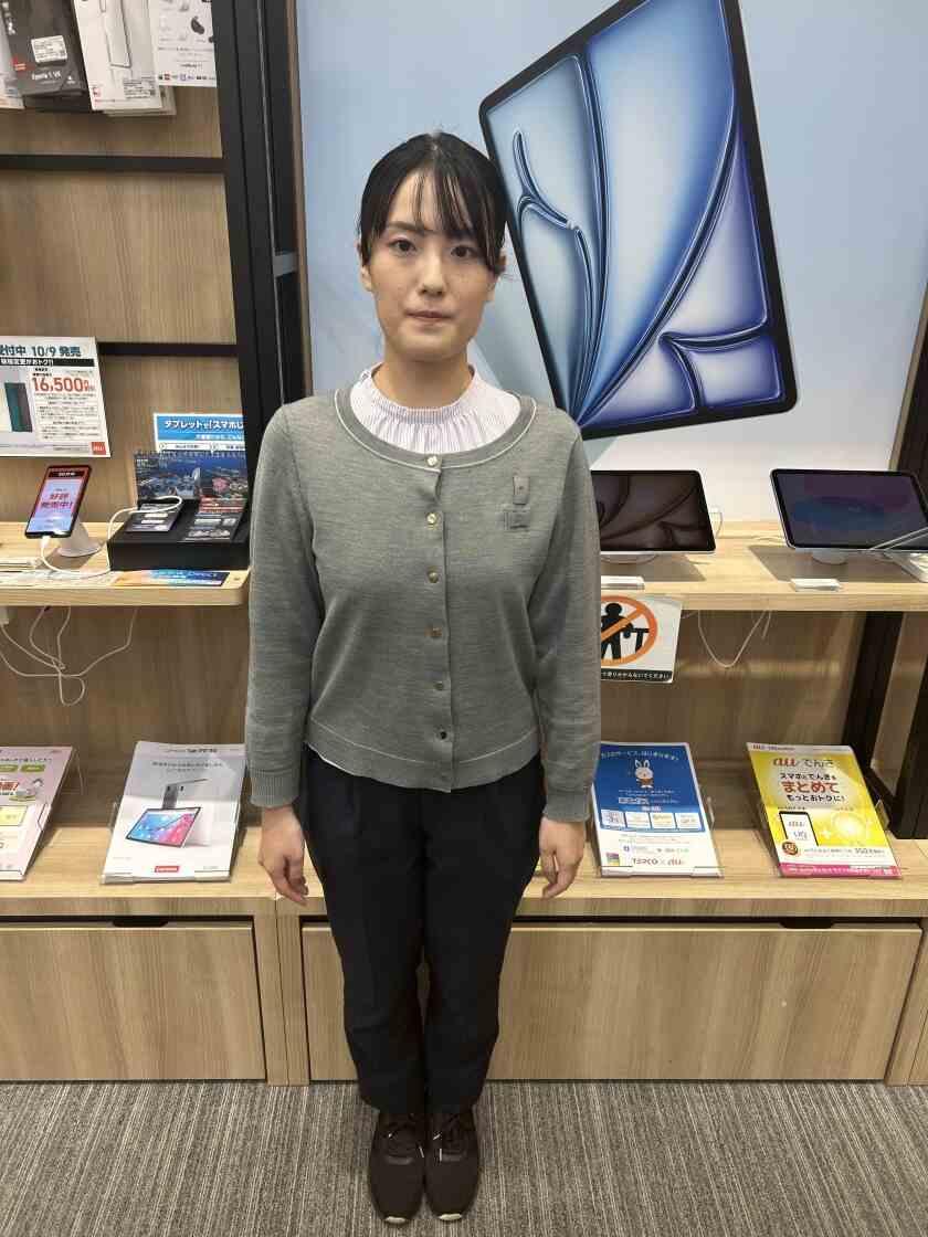 auショップ　浦和美園店の制服1