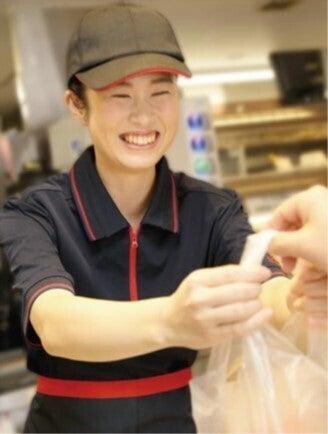 ケンタッキーフライドチキン イオンモール筑紫野店の制服2