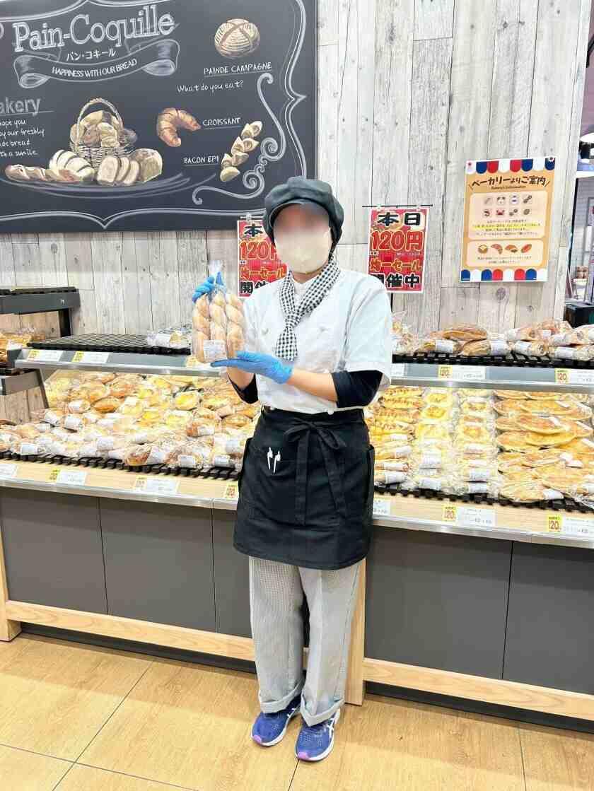 パン・コキール宮原店の制服1