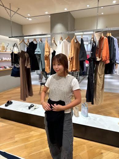 B:MING LIFE STORE by BEAMS ららぽーと豊洲店の制服1