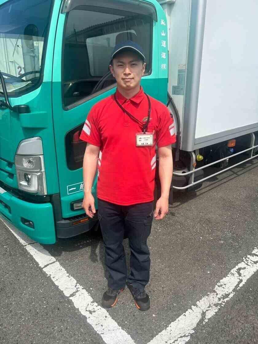 永山運送株式会社 立川営業所の制服2