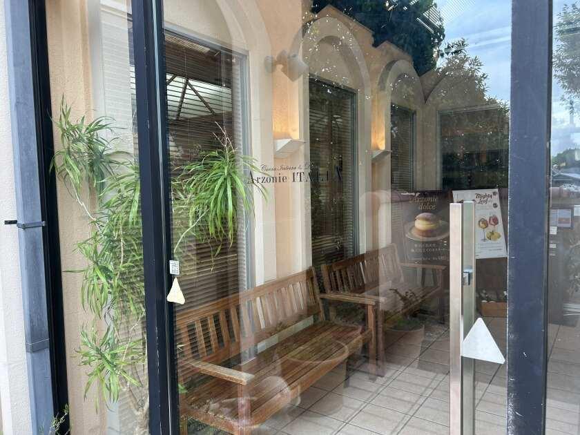 アルゾーニ・イタリアの制服5