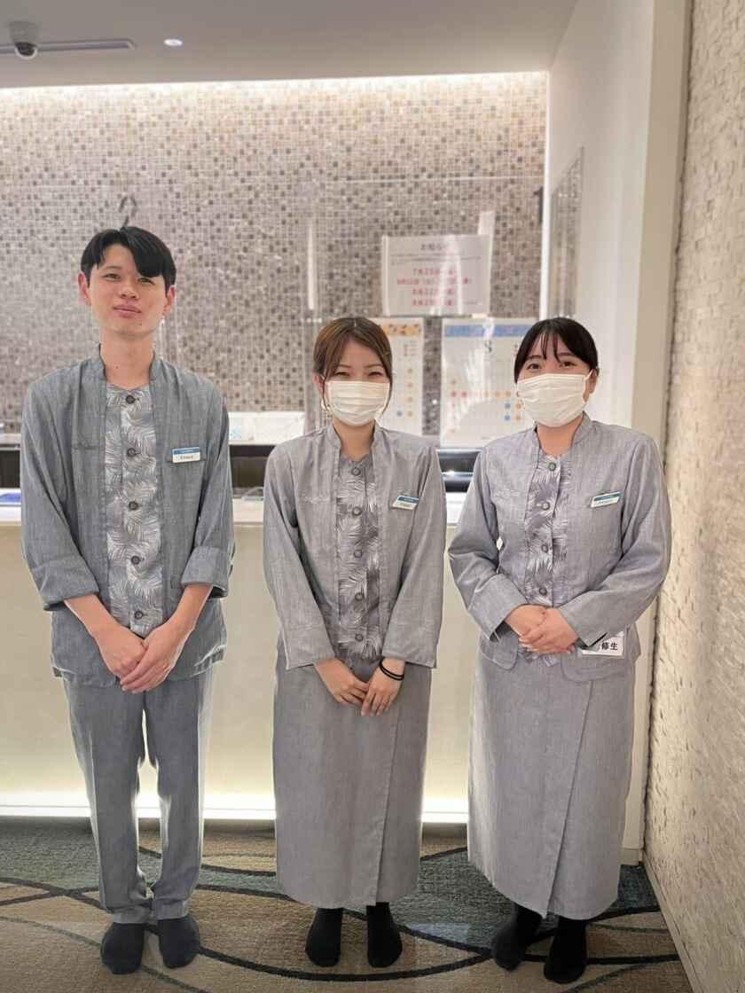 株式会社東京ドームスポーツ Spa LaQua (スパラクーア)の制服1