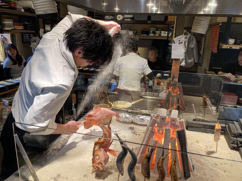 やきとり六三四(六三四グループ)の制服5