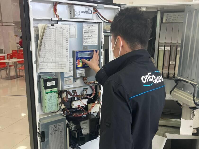 株式会社onEQuest(シンクラングループ)の制服3