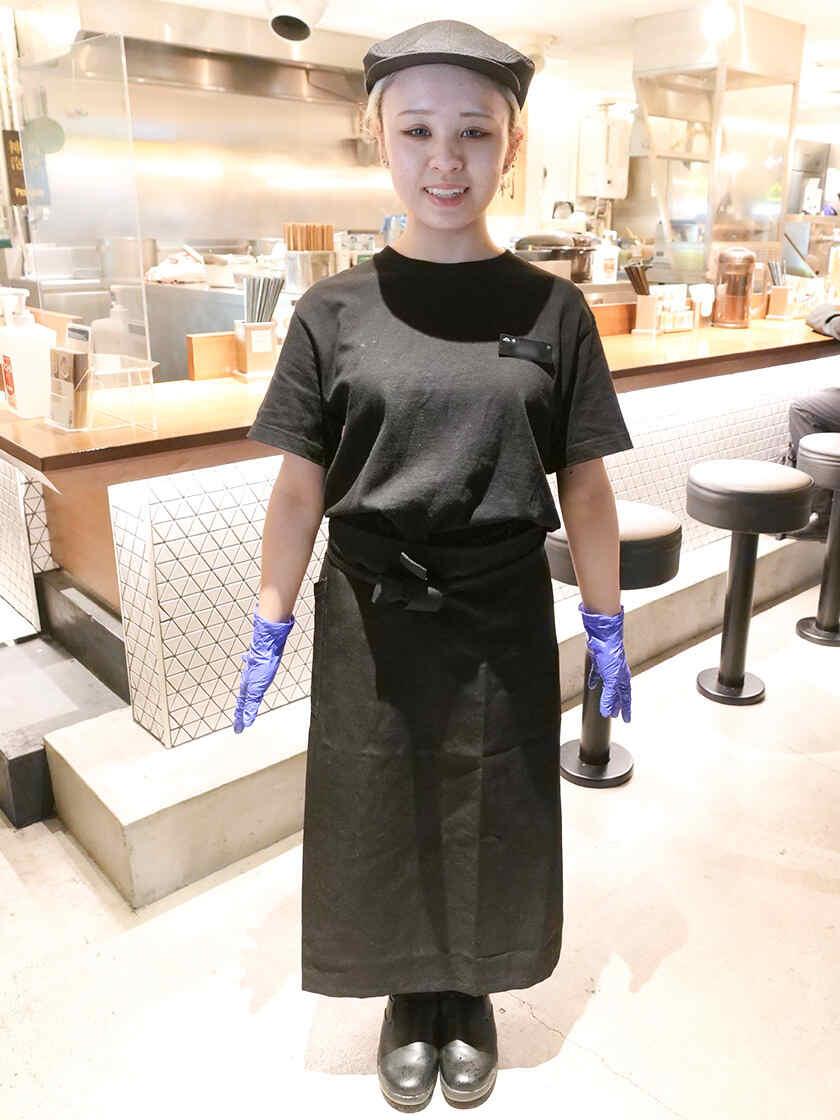 AFURI株式会社 新宿住友ビル店の制服1