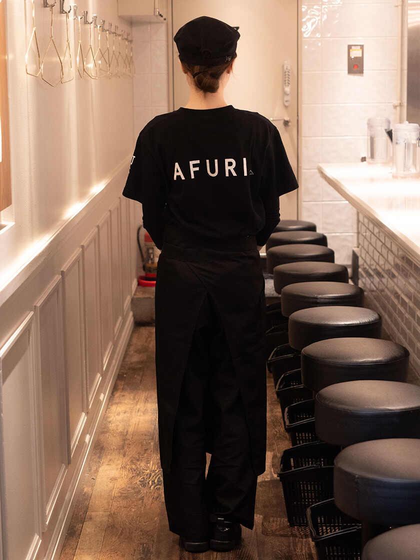 AFURI株式会社 新宿ルミネ店の制服3