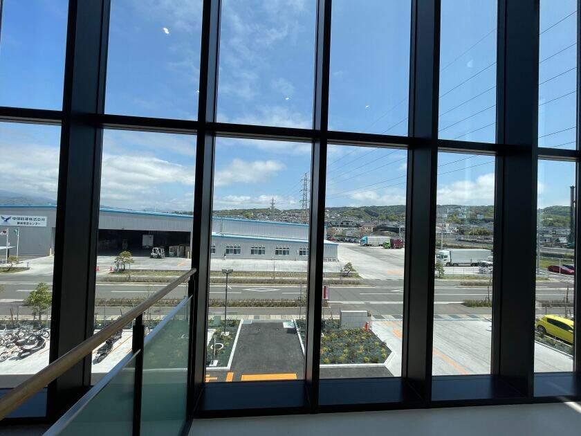 株式会社クローバーコネクト 駿河事業所の制服8