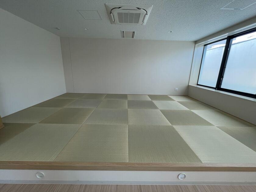 株式会社クローバーコネクト 駿河事業所の制服3