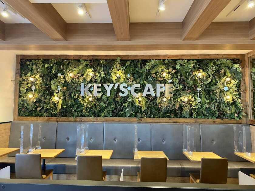KEY'S CAFE 秋葉原店の制服3