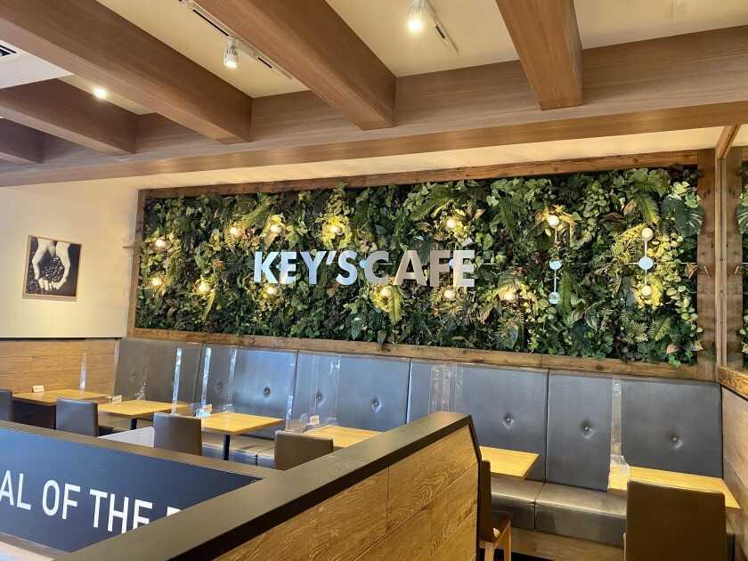 KEY'S CAFE 秋葉原店の制服1