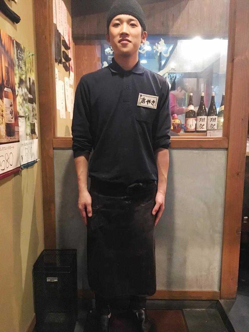 炭火串焼らいず 梅田店の制服4