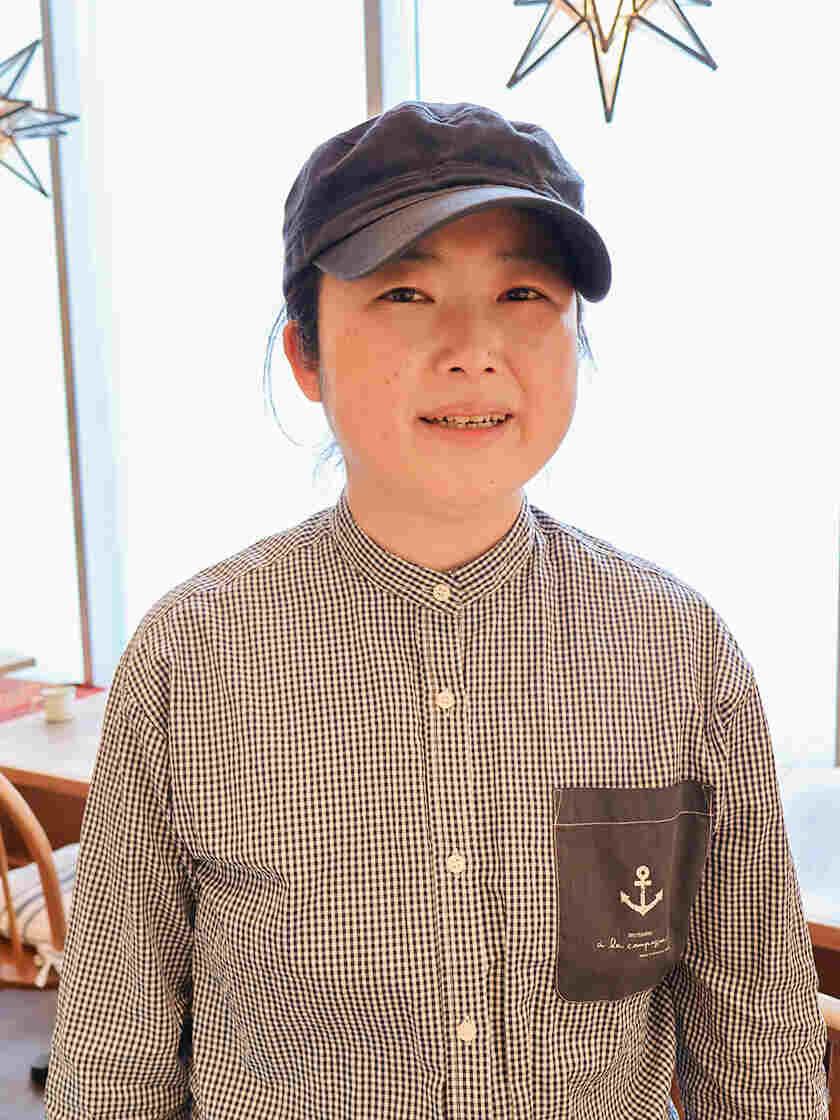 大井町店の制服3