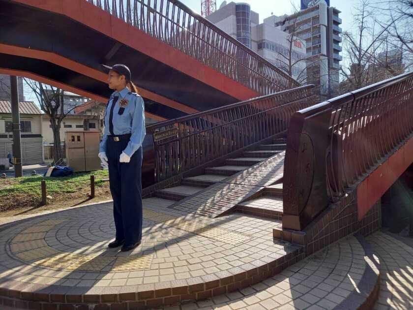 株式会社ミヤコ警備保障 採用担当「001」の制服2